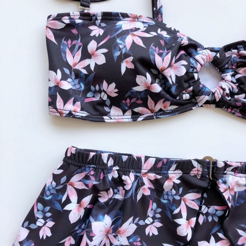 β±π¬O Ring Floral Ruffle Bikini Set Swimwear - Picture 4 of 4